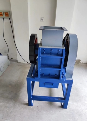 Versiegelter kompakter Labor-Backenbrecher vom Typ MPE, 45 kg/h Maschine